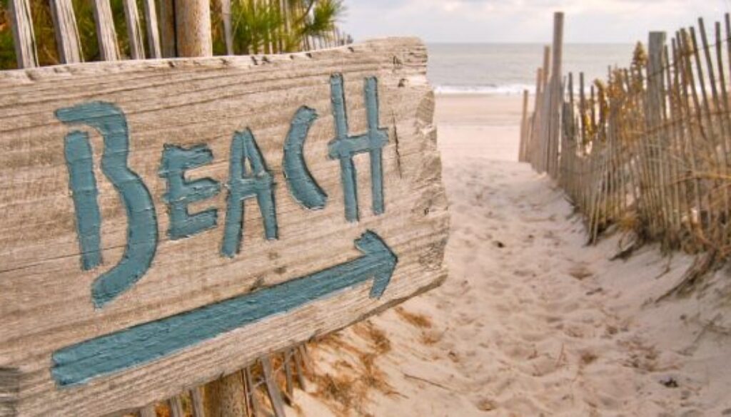 Tips-for-Renting-a-Beach-House-768x307